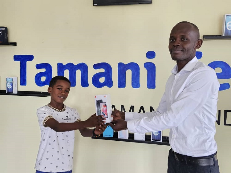 image Riyad Nasser, le gagnant du Redmi Note 12 de Tamani Tech